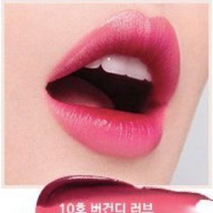 Laneige two-tone lipstick - No 10 Burgundy Love